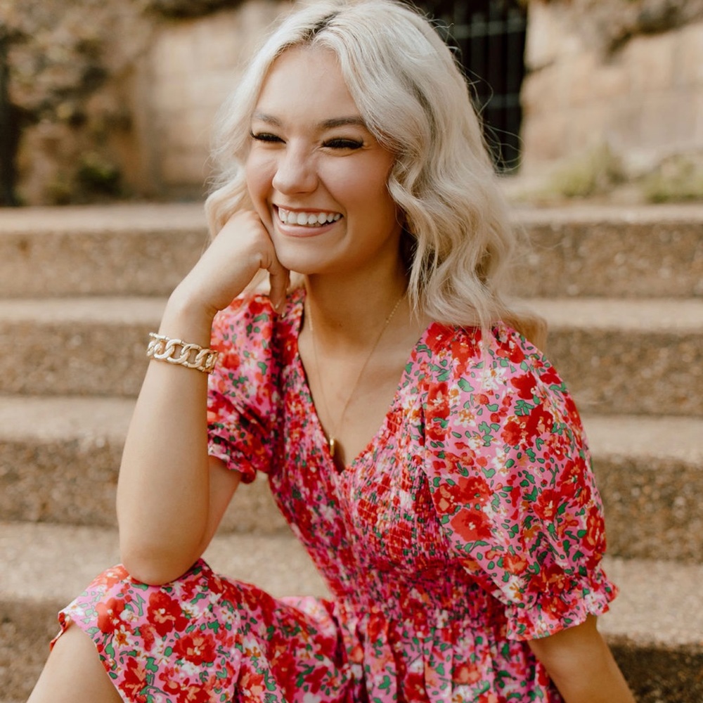 Meet your Posher, Ally